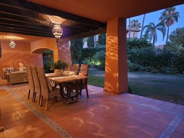 Luxury 2 Bedroom Apartment, Sierra Blanca,